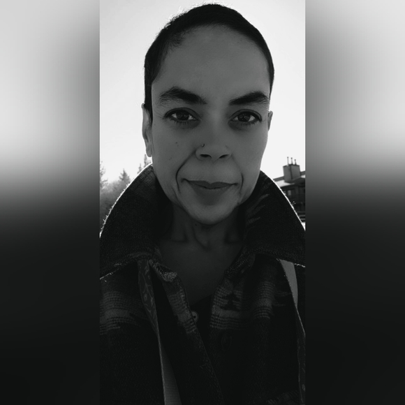 Meet your Posher, Ruth - Picture 2 of 4